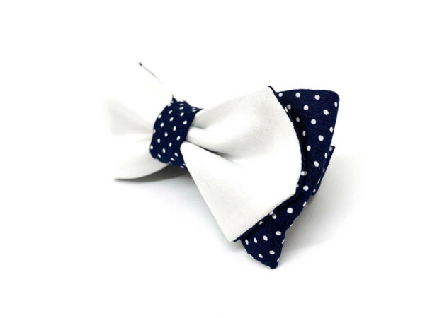 Bleu sur blanc flèche asymétrique – Image 3